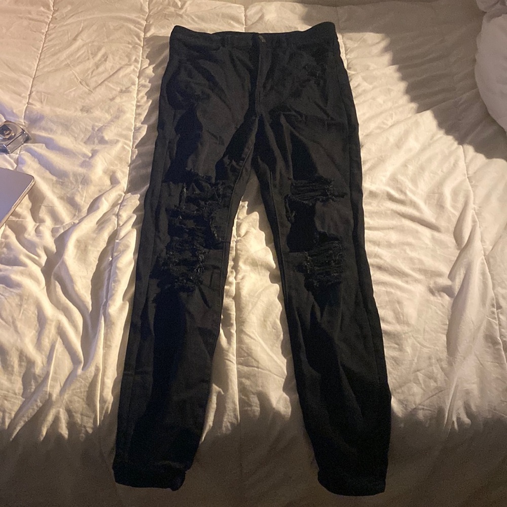 American Eagle Black Ripped Jeans! Good condition!